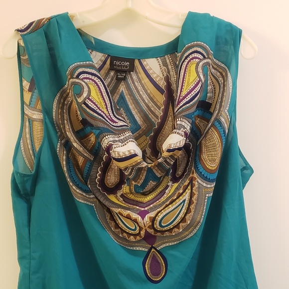 Top - Picture 1 of 2